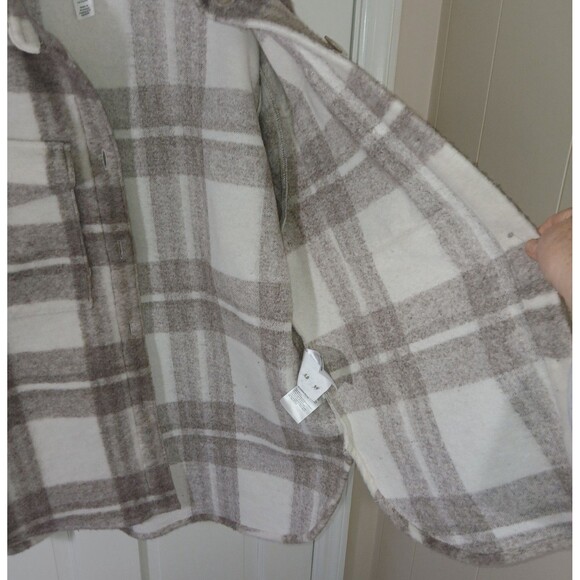 H&M Woven Flannel Button Front Shacket Sz M White Beige Plaid Pockets Oversized - Picture 8 of 14